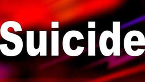 201609241356433189_rayapuram-near-nurse-committed-suicide_secvpf